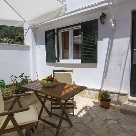 Apartament Yannis Nest Lákka Zewnętrze zdjęcie