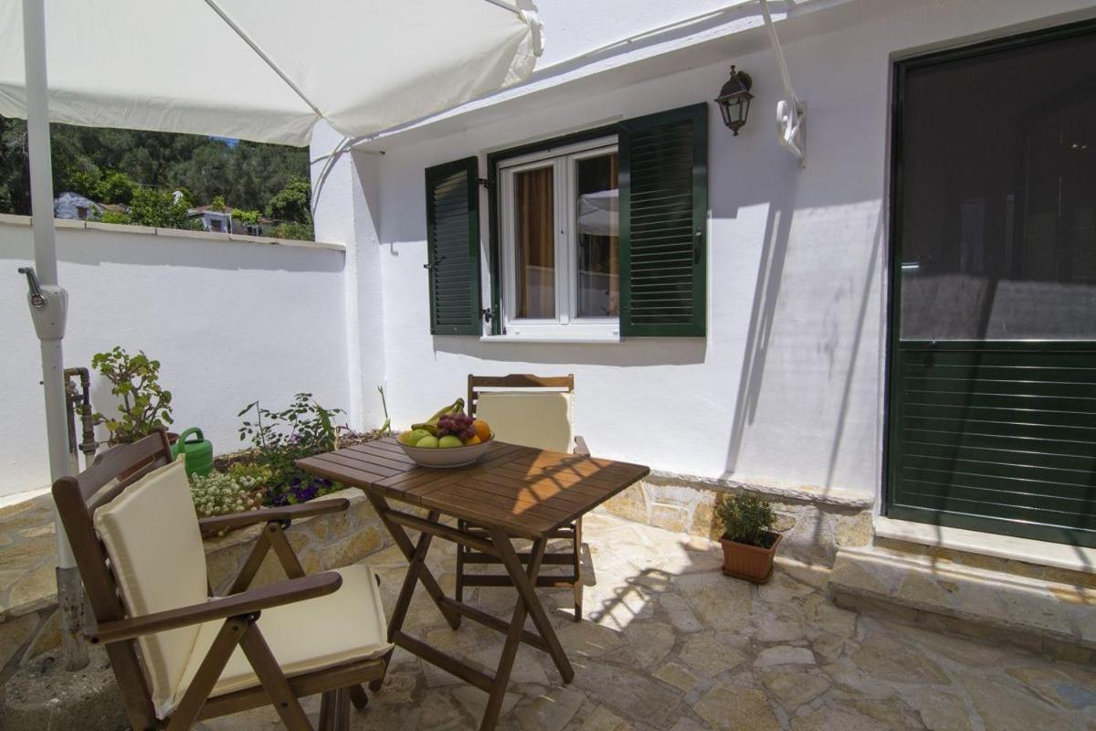 Apartament Yannis Nest Lákka Zewnętrze zdjęcie